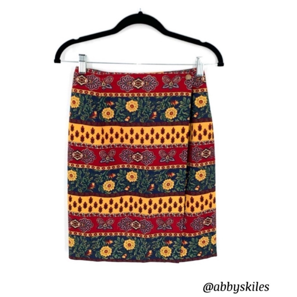 Breeches Skirt Casual Colorful Floral Crossover Front Skirt Size 2 Southwestern